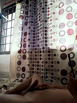 Snapshot of -3-erwo chatting on 03-18-26, 02:15 -3-erwo online show from 03-18-26, 02:15