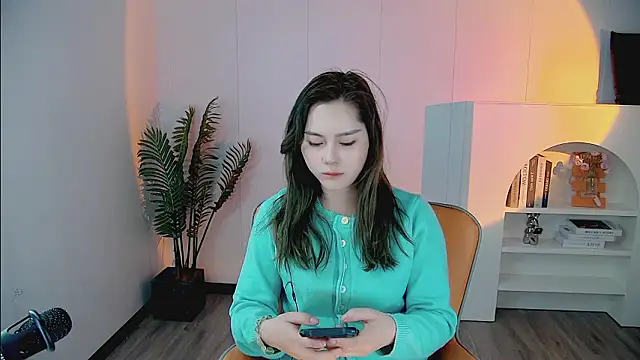 Snapshot of HiHa-baby chatting on 03-11-26, 01:39 HiHa-baby online show from 03-11-26, 01:39