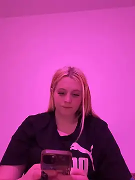 Snapshot of Young_Milka chatting on 03-13-26, 08:48 Young Milka online show from 03-13-26, 08:48