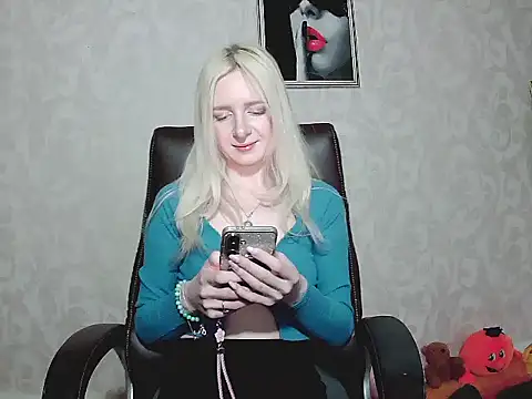 SilkMuseX online show from 03-17-26, 09:34