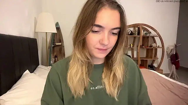 RoxyWet online show from 05-11-26, 05:32