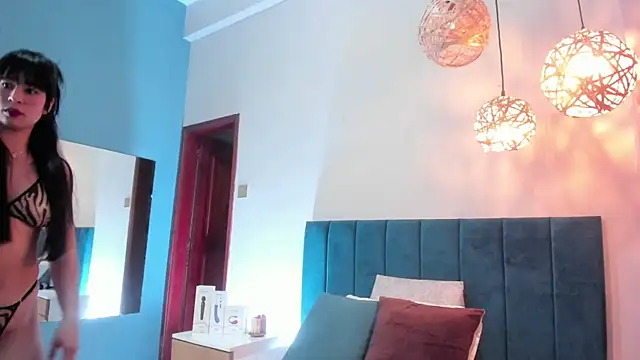 SabrinaWarren  online show from 05-27-26, 12:40