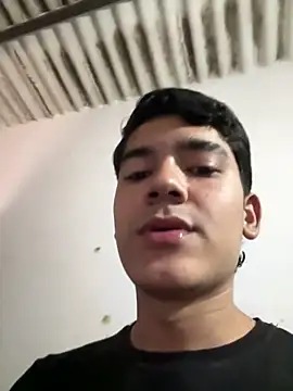 Snapshot of pabloflaquito23 chatting on 03-11-26, 08:15 pabloflaquito23 online show from 03-11-26, 08:15