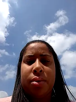 gatinha20257 online show from 04-23-26, 02:08