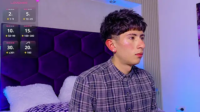 Snapshot of AndyJustgame_ chatting on 05-16-26, 05:15 AndyJustgame online show from 05-16-26, 05:15