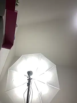 LINDA EF online show from 04-16-26, 12:28