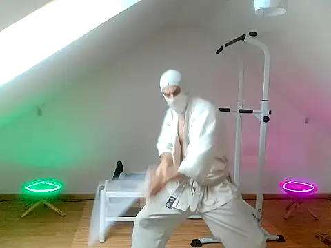 NinjaLaser online show from 05-18-26, 11:49