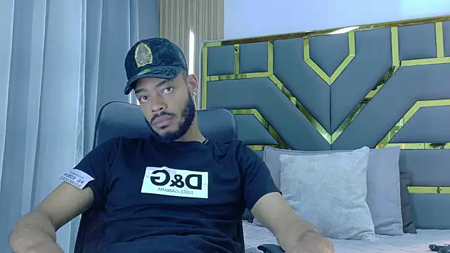 Oliver bigblack cock online show from 03-21-26, 08:56