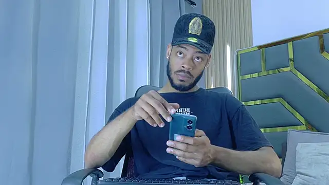 Oliver bigblack cock online show from 03-22-26, 05:38