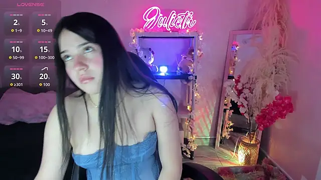 Julieth Caandy online show from 04-01-26, 11:11