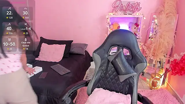 Julieth Caandy online show from 04-22-26, 01:56