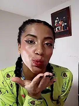 Snapshot of KattyBerryX chatting on 03-18-26, 01:42 KattyBerryX online show from 03-18-26, 01:42