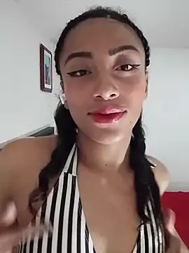 Snapshot of KattyBerryX chatting on 03-20-26, 05:29 KattyBerryX online show from 03-20-26, 05:29