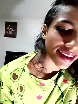 Snapshot of KattyBerryX chatting on 04-06-26, 06:20 KattyBerryX online show from 04-06-26, 06:20