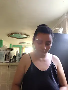 Snapshot of florecita20 chatting on 03-12-26, 02:12 florecita20 online show from 03-12-26, 02:12