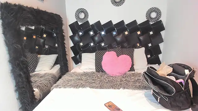 Snapshot of Amarantha_rosse chatting on 04-16-26, 09:39 Amarantha rosse online show from 04-16-26, 09:39