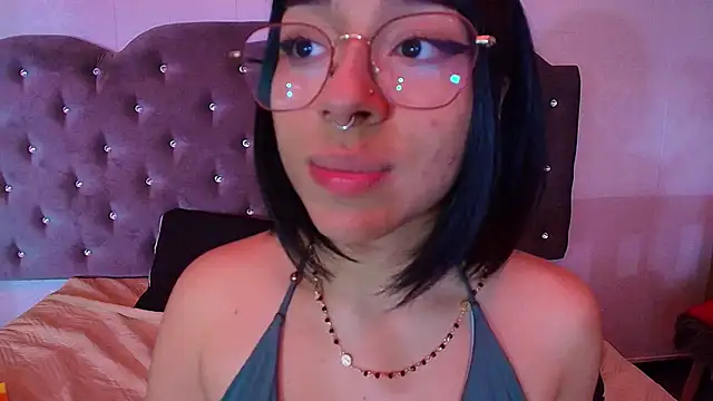 Snapshot of Amarantha_rosse chatting on 04-18-26, 07:58 Amarantha rosse online show from 04-18-26, 07:58