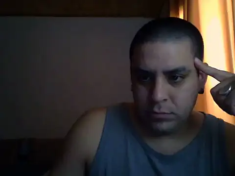 Snapshot of Matiasadventurexxx chatting on 06-23-26, 05:44 Matiasadventurexxx online show from 06-23-26, 05:44