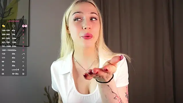 Lynnelsu online show from 04-14-26, 09:54