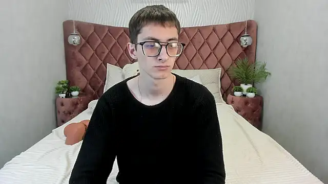 RonBevs online show from 05-23-26, 07:51