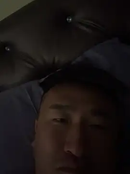 Snapshot of Cunzhangshibage02 chatting on 03-21-26, 01:16 Cunzhangshibage02 online show from 03-21-26, 01:16