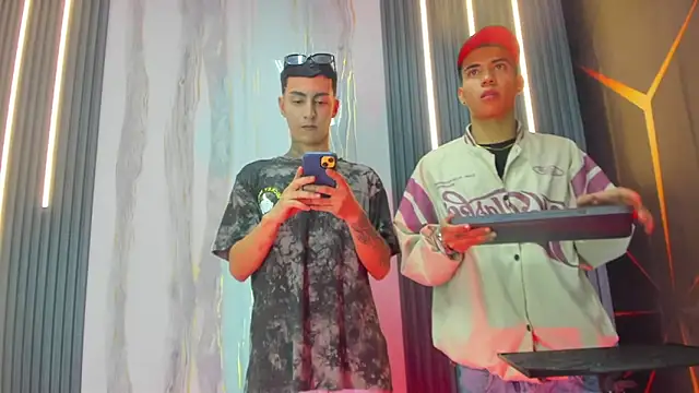 Snapshot of guys_hard_cock19 chatting on 03-12-26, 02:07 guys hard cock19 online show from 03-12-26, 02:07