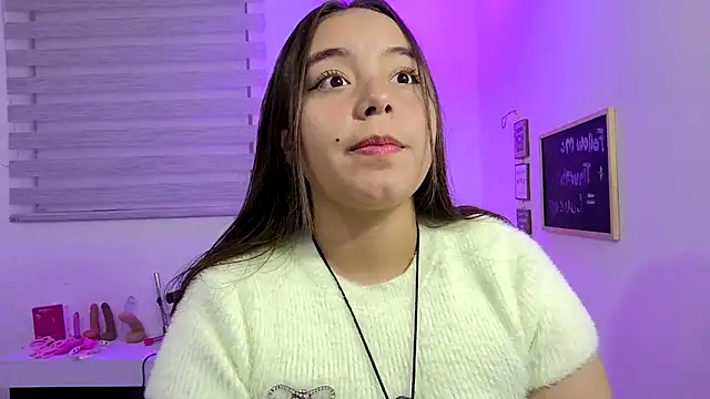 Snapshot of cherry_valeria chatting on 05-29-26, 01:58 cherry valeria online show from 05-29-26, 01:58