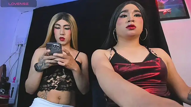 Snapshot of naughty_trans_dolls chatting on 07-11-26, 11:28 naughty trans dolls online show from 07-11-26, 11:28