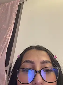 Snapshot of _QaraH chatting on 03-13-26, 01:56 QaraH online show from 03-13-26, 01:56