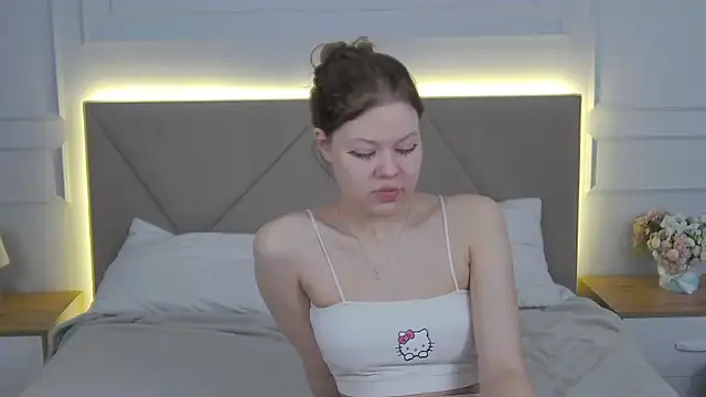 Sophie Rays online show from 03-18-26, 04:15