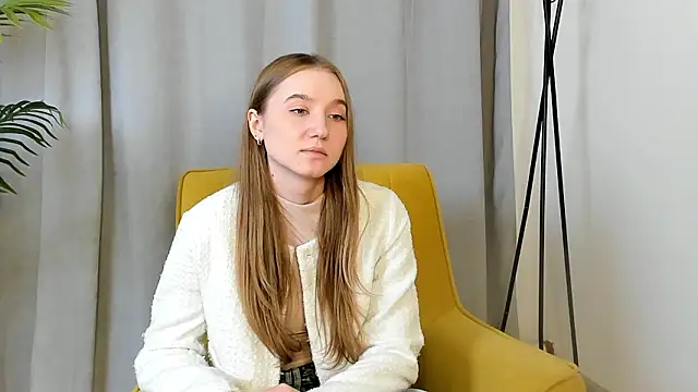 Snapshot of DonellaGrandel chatting on 03-13-26, 11:28 DonellaGrandel online show from 03-13-26, 11:28