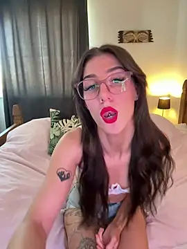 Snapshot of LuluHeartX chatting on 03-18-26, 11:57 LuluHeartX online show from 03-18-26, 11:57