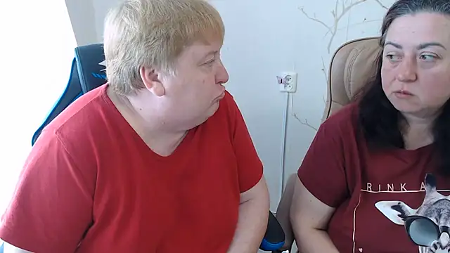 Lindy-Jeanie online show from 06-11-26, 08:56