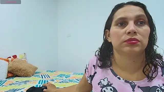 Snapshot of carlaantonellii chatting on 04-21-26, 04:08 carlaantonellii online show from 04-21-26, 04:08