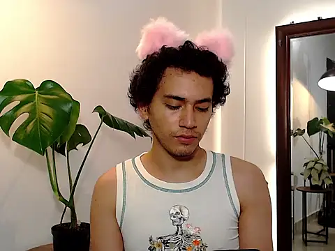 Snapshot of noahnoguera chatting on 03-17-26, 01:03 noahnoguera online show from 03-17-26, 01:03