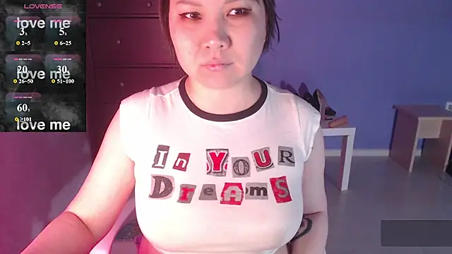 Snapshot of Sweet_Emilynn chatting on 03-25-26, 05:30 Sweet Emilynn online show from 03-25-26, 05:30