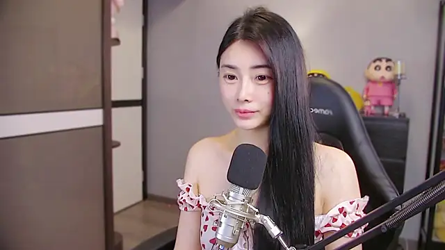 XiaoYuBao- online show from 04-13-26, 07:19