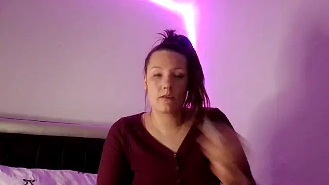 NofaceNocase34xx online show from 04-15-26, 09:37