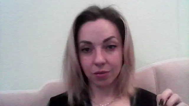 Snapshot of RossiaGloss chatting on 03-17-26, 11:35 RossiaGloss online show from 03-17-26, 11:35