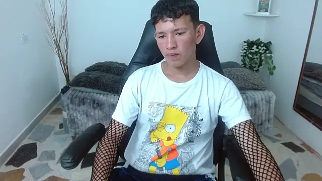 Snapshot of Emmanuel_Salvatore chatting on 03-13-26, 02:12 Emmanuel Salvatore online show from 03-13-26, 02:12