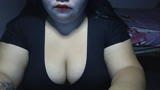 prettycarla  online show from 05-02-26, 12:48