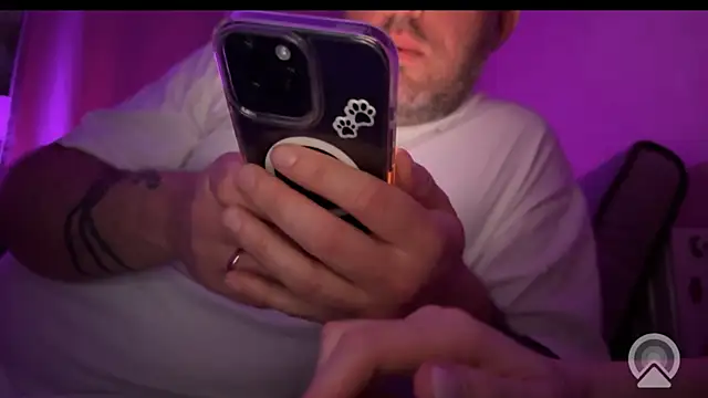 Snapshot of garnet_hornet chatting on 03-16-26, 09:08 garnet hornet online show from 03-16-26, 09:08