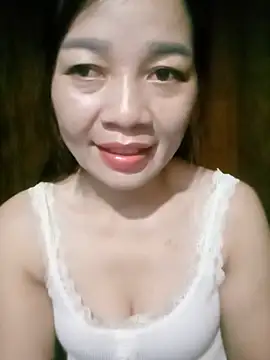 Yiyi102300 online show from 05-22-26, 01:50
