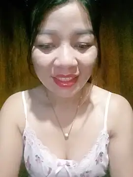 Yiyi102300 online show from 06-07-26, 10:35