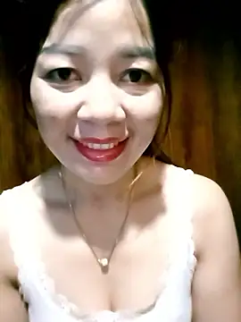 Yiyi102300 online show from 06-11-26, 12:32