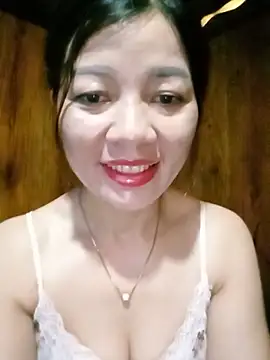 Yiyi102300 online show from 06-25-26, 01:16