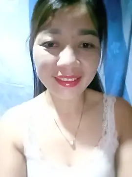 Yiyi102300 online show from 07-10-26, 01:58
