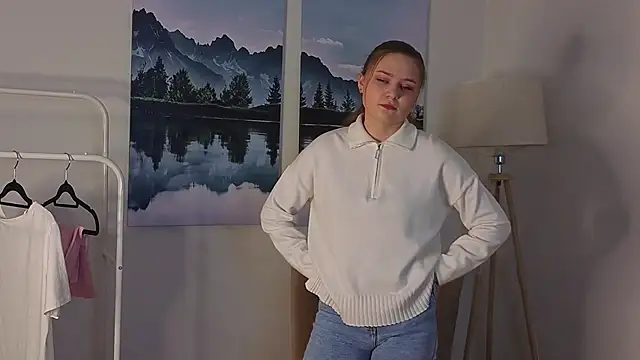 Snapshot of RhodaWerra chatting on 03-14-26, 08:31 RhodaWerra online show from 03-14-26, 08:31