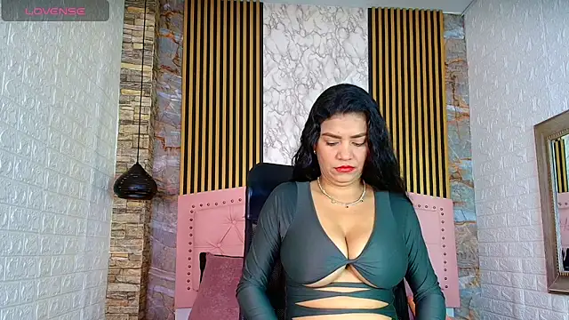 AishaCambell  online show from 05-13-26, 10:12