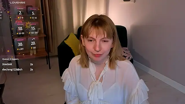 Snapshot of susie_miu chatting on 04-06-26, 04:46 susie miu online show from 04-06-26, 04:46
